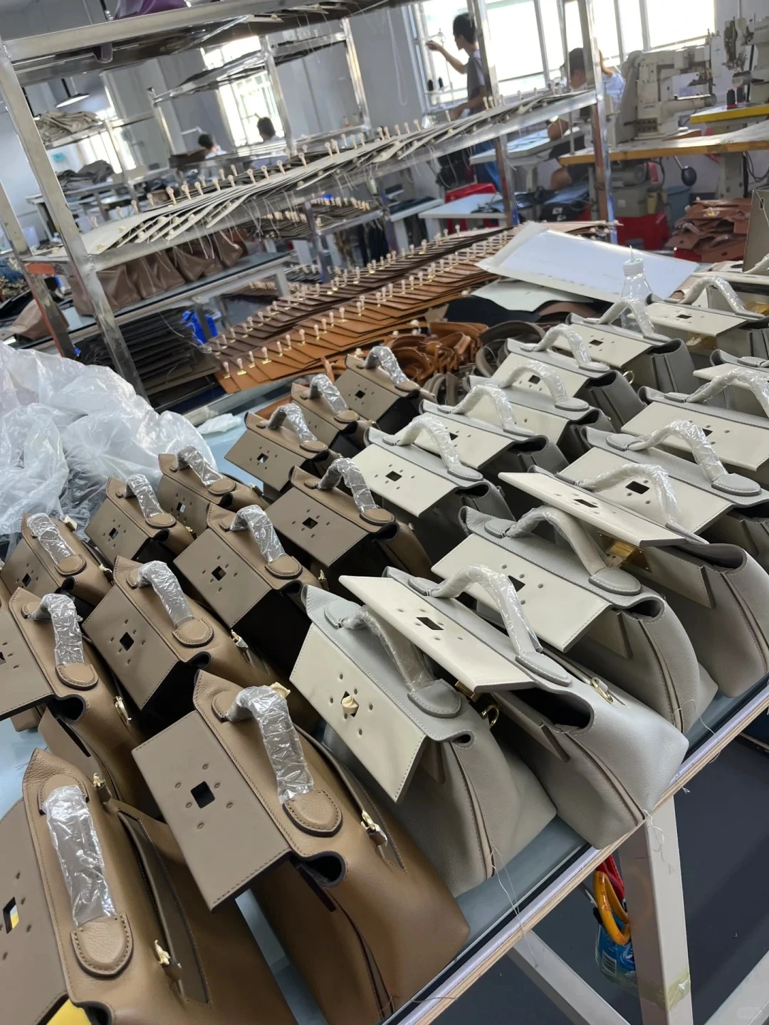 Honghu Vegan Leather Handbag Factory