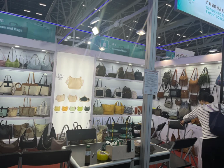 Honghu Vegan Leather Handbag Manufacturer (1)